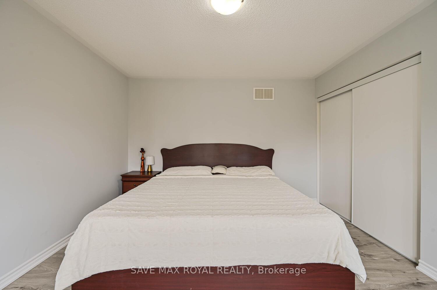 Photo 24 of 19 Polstar Road, Brampton, Northwest Brampton — HOMEH