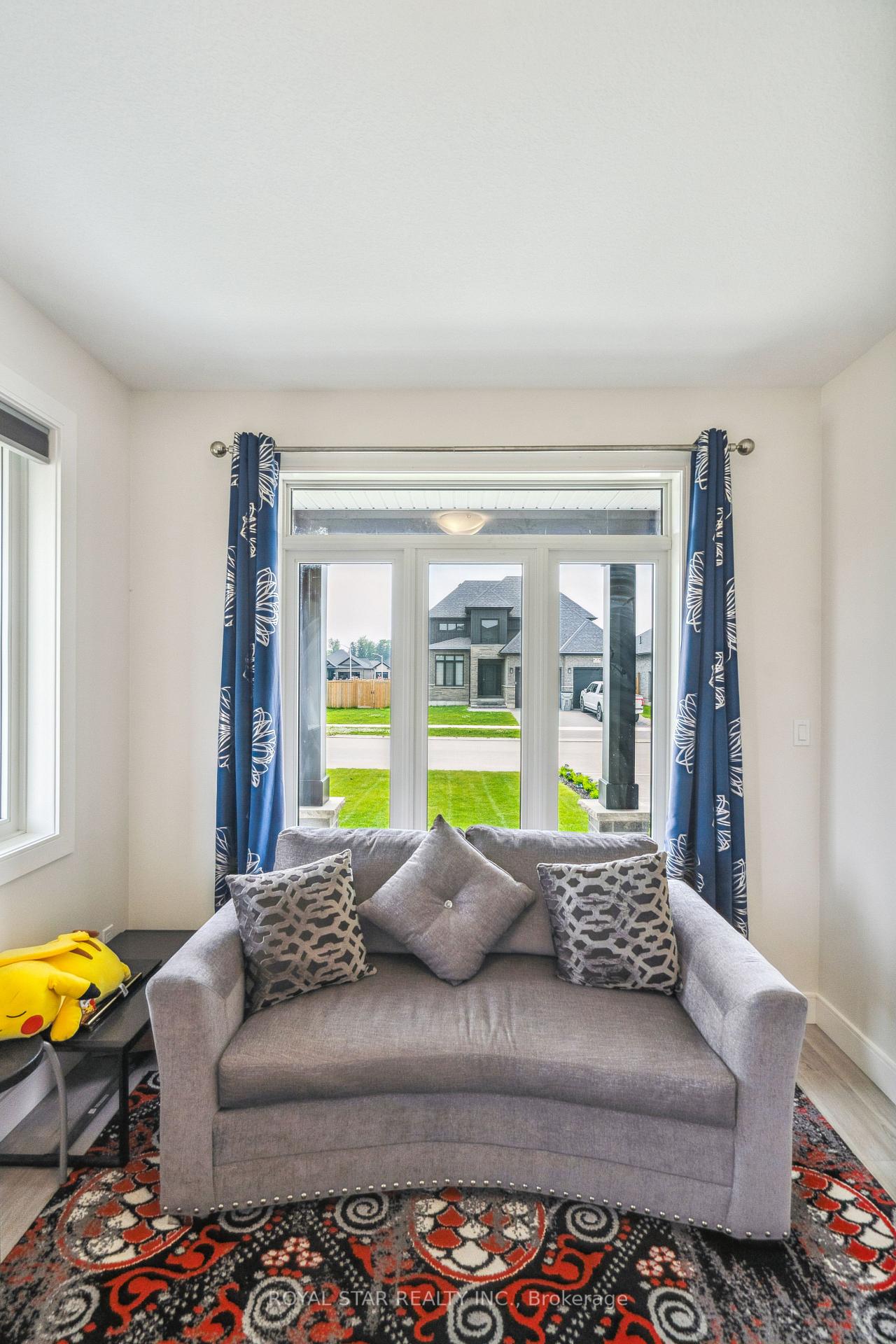 Photo 8 of 2 Statham Street, Strathroy-Caradoc, SE — HOMEH