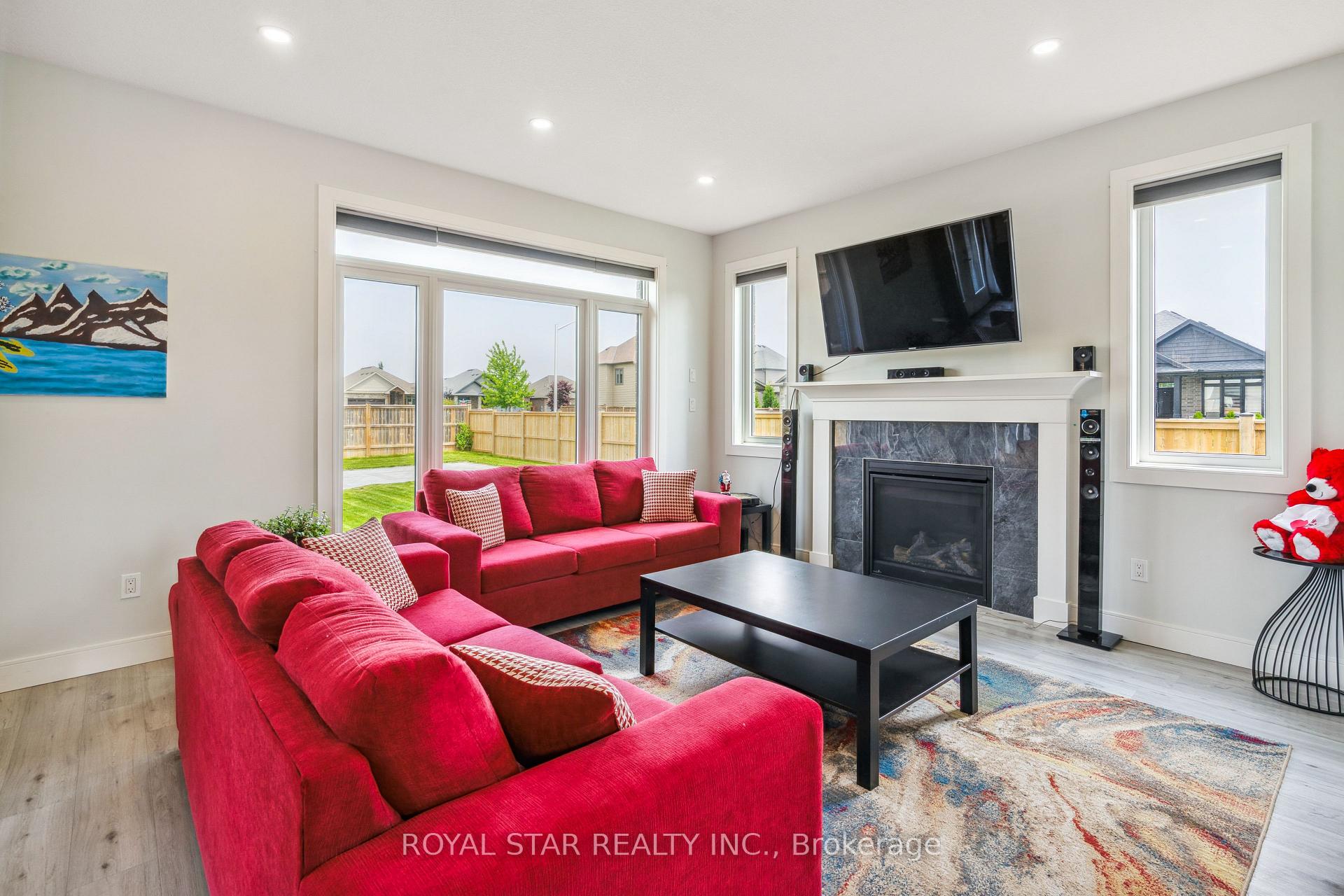 Photo 11 of 2 Statham Street, Strathroy-Caradoc, SE — HOMEH