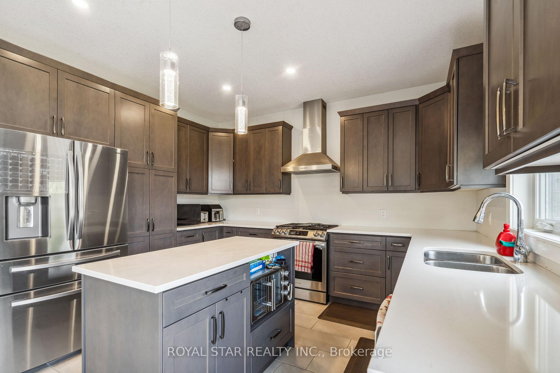 Photo 14 of 2 Statham Street, Strathroy-Caradoc, SE — HOMEH