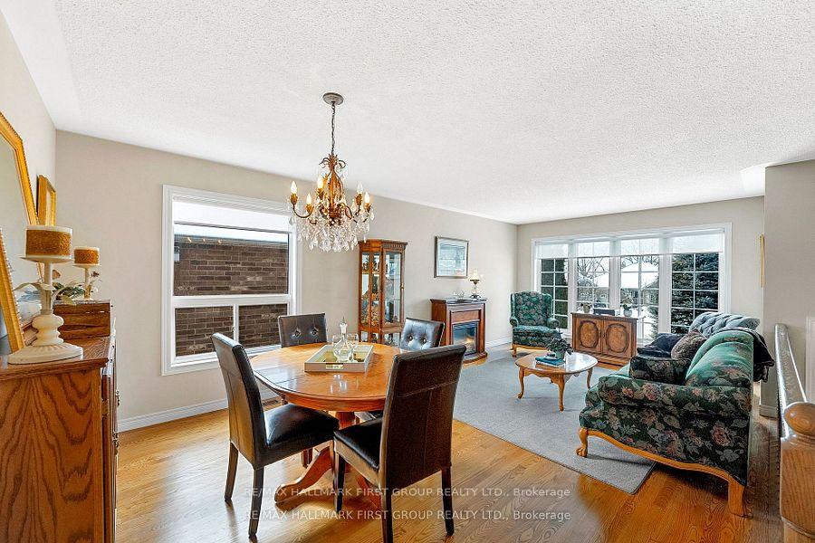 Photo 31 of 1047 Interlake Drive, Oshawa, Pinecrest — HOMEH