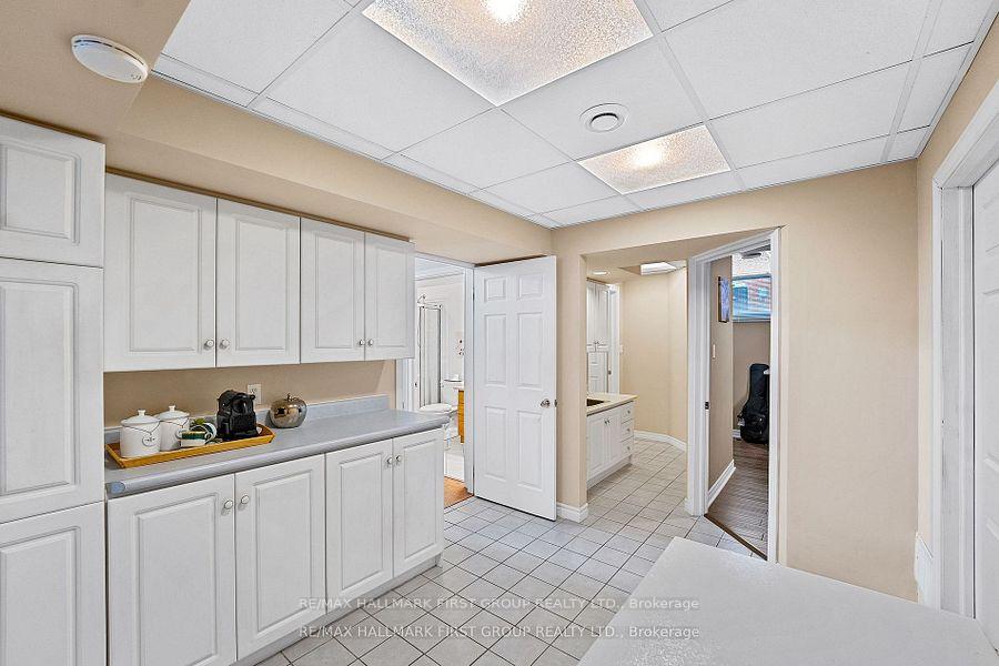 Photo 35 of 1047 Interlake Drive, Oshawa, Pinecrest — HOMEH