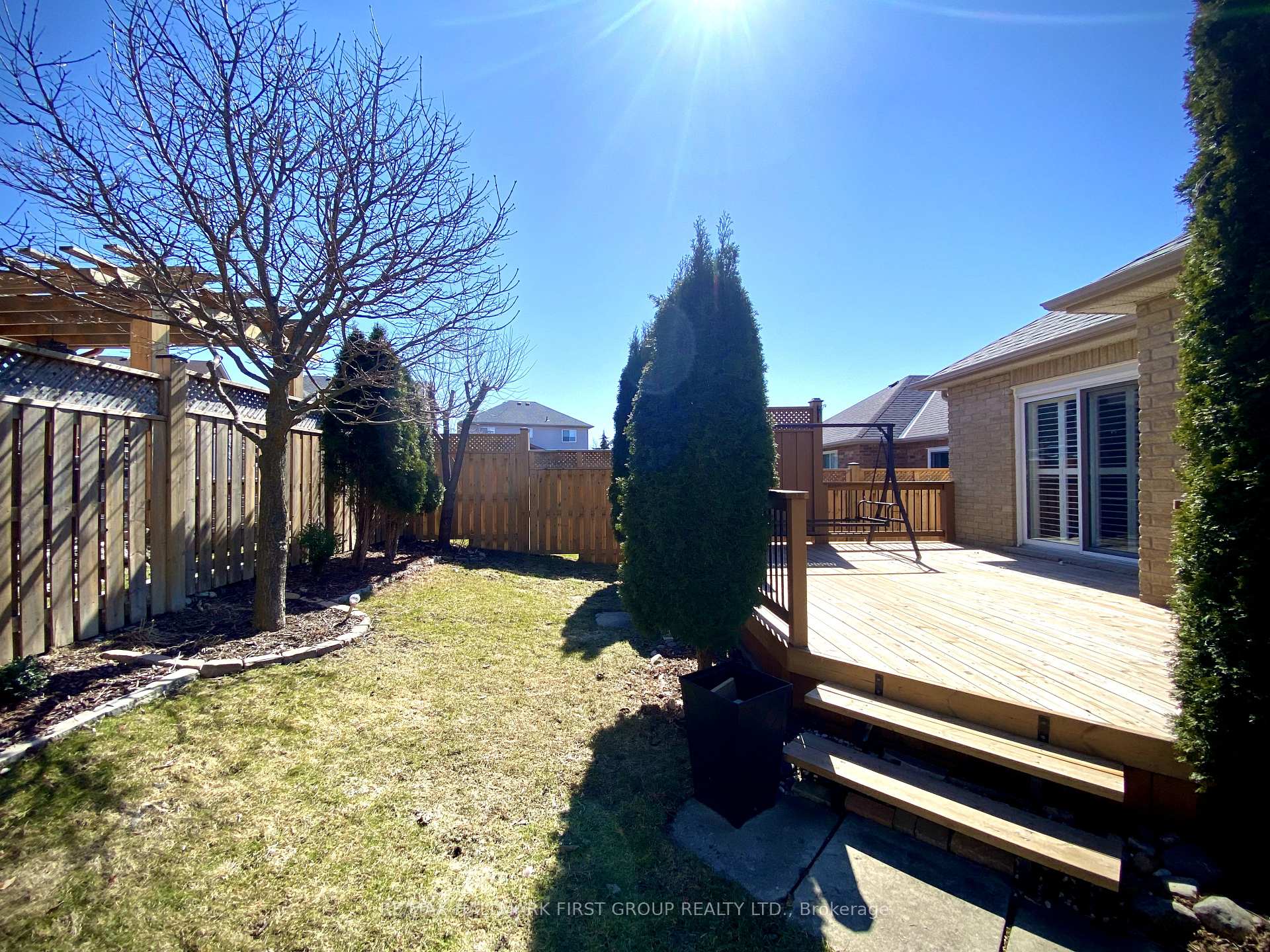 Photo 44 of 1047 Interlake Drive, Oshawa, Pinecrest — HOMEH