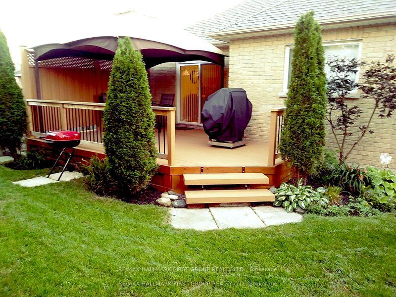 Photo 41 of 1047 Interlake Drive, Oshawa, Pinecrest — HOMEH