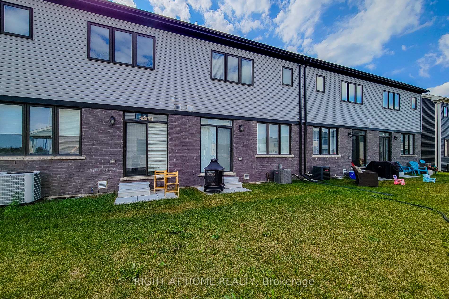 Photo 18 of 8 Owl Lane, Haldimand — HOMEH