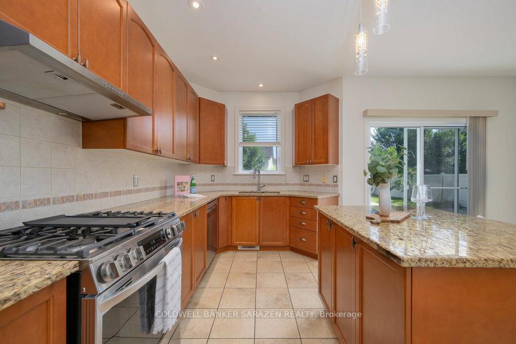 Photo 12 of 611 Netley Circle, Ottawa, Blossom Park/Kemp Park/Findlay Creek — HOMEH