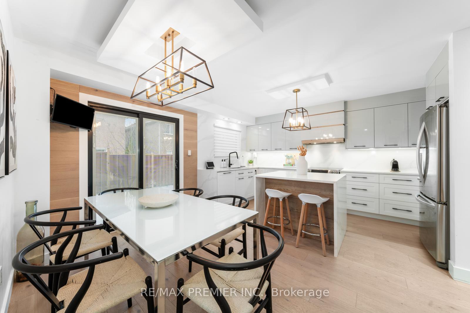 Photo 15 of 111 Montcalm Boulevard, Vaughan, Vellore Village — HOMEH