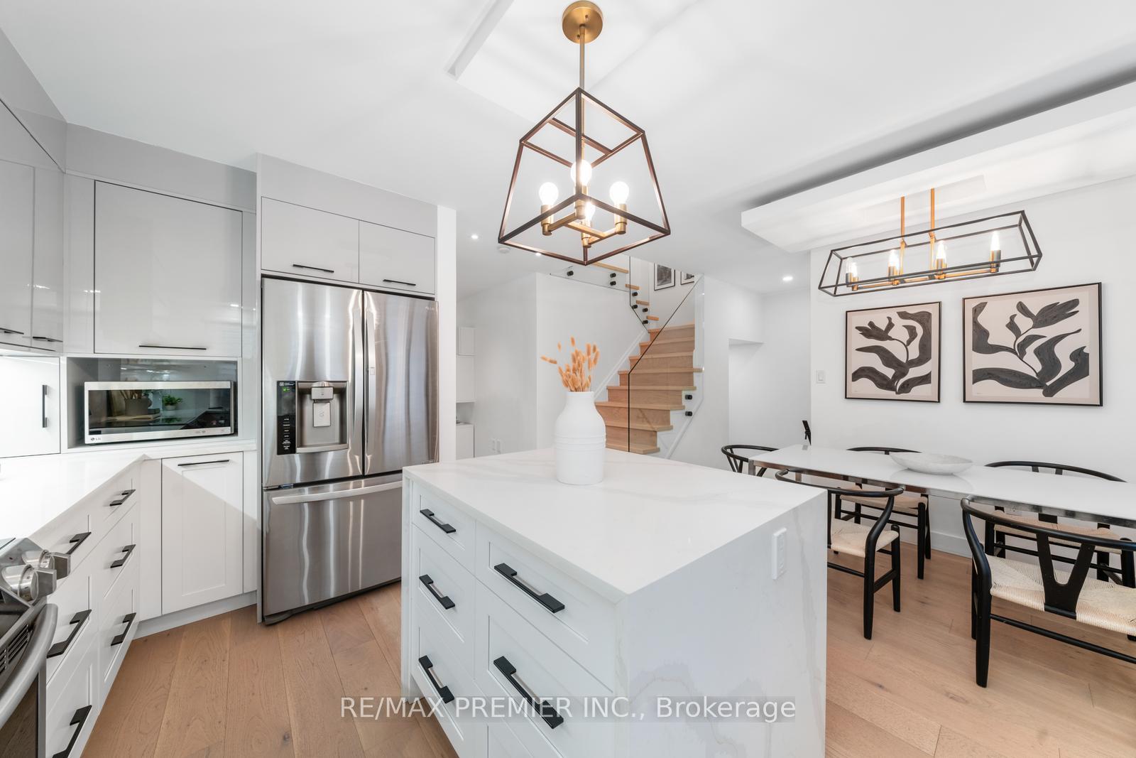 Photo 12 of 111 Montcalm Boulevard, Vaughan, Vellore Village — HOMEH