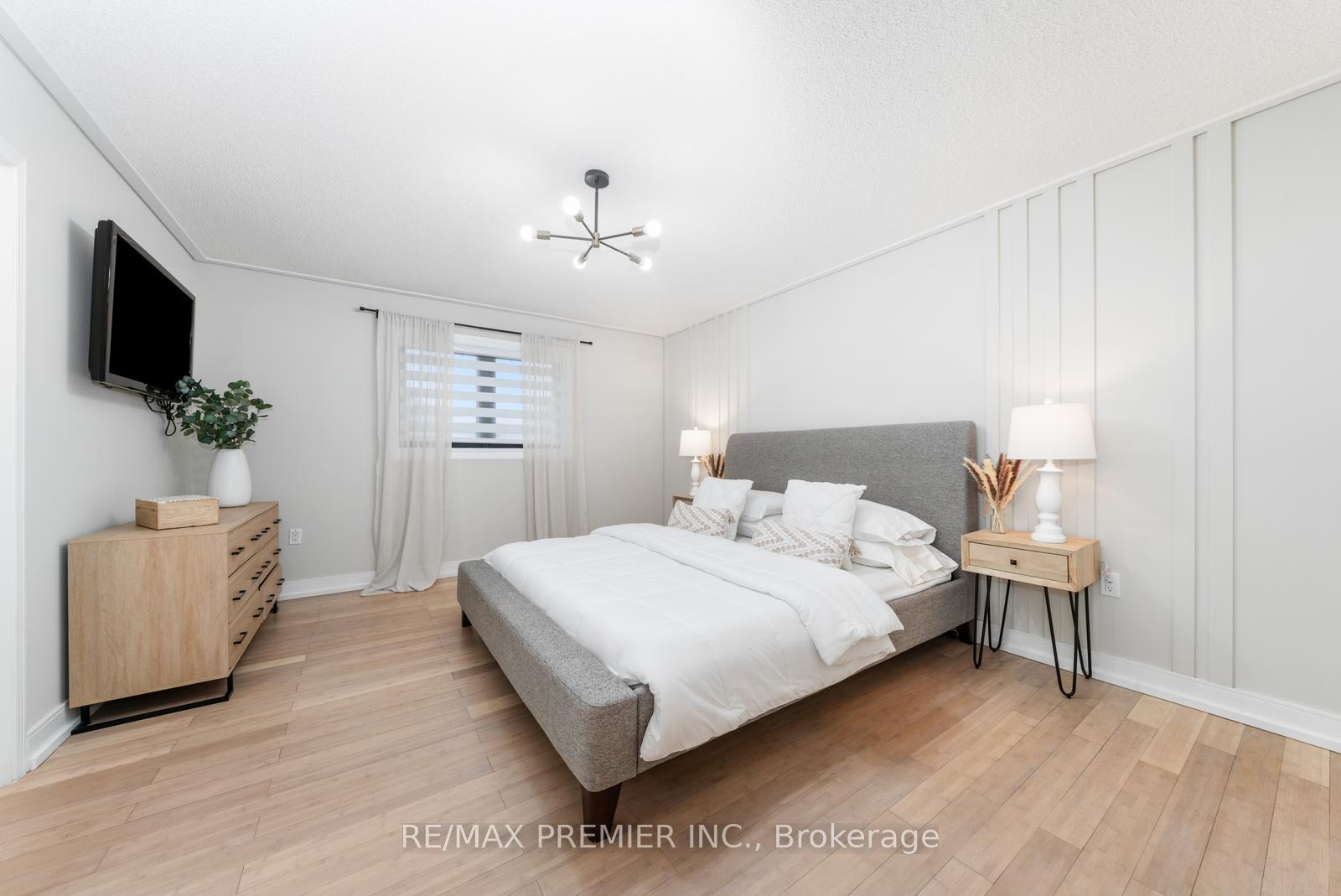 Photo 14 of 111 Montcalm Boulevard, Vaughan, Vellore Village — HOMEH