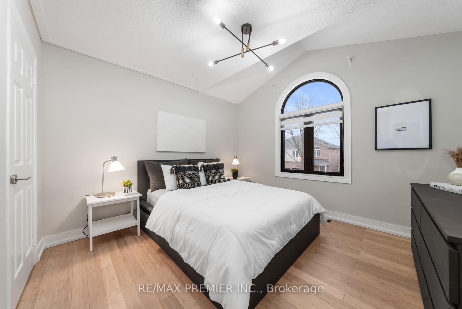 Photo 18 of 111 Montcalm Boulevard, Vaughan, Vellore Village — HOMEH