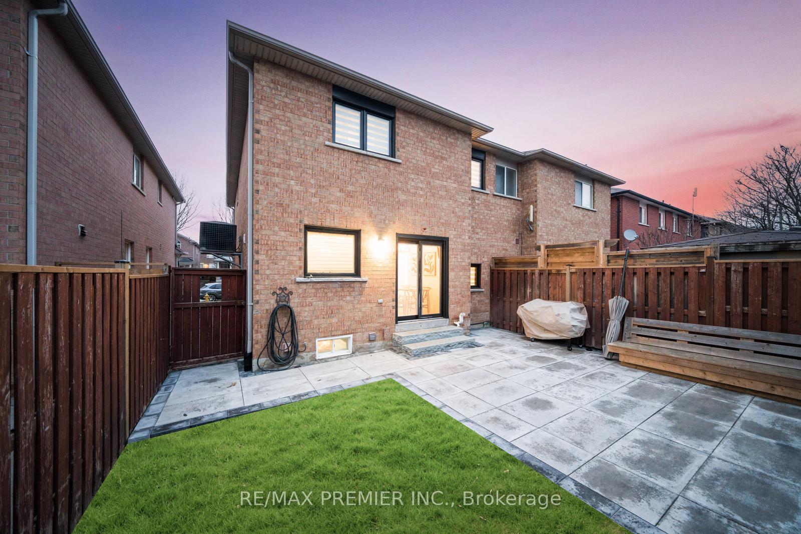 Photo 22 of 111 Montcalm Boulevard, Vaughan, Vellore Village — HOMEH