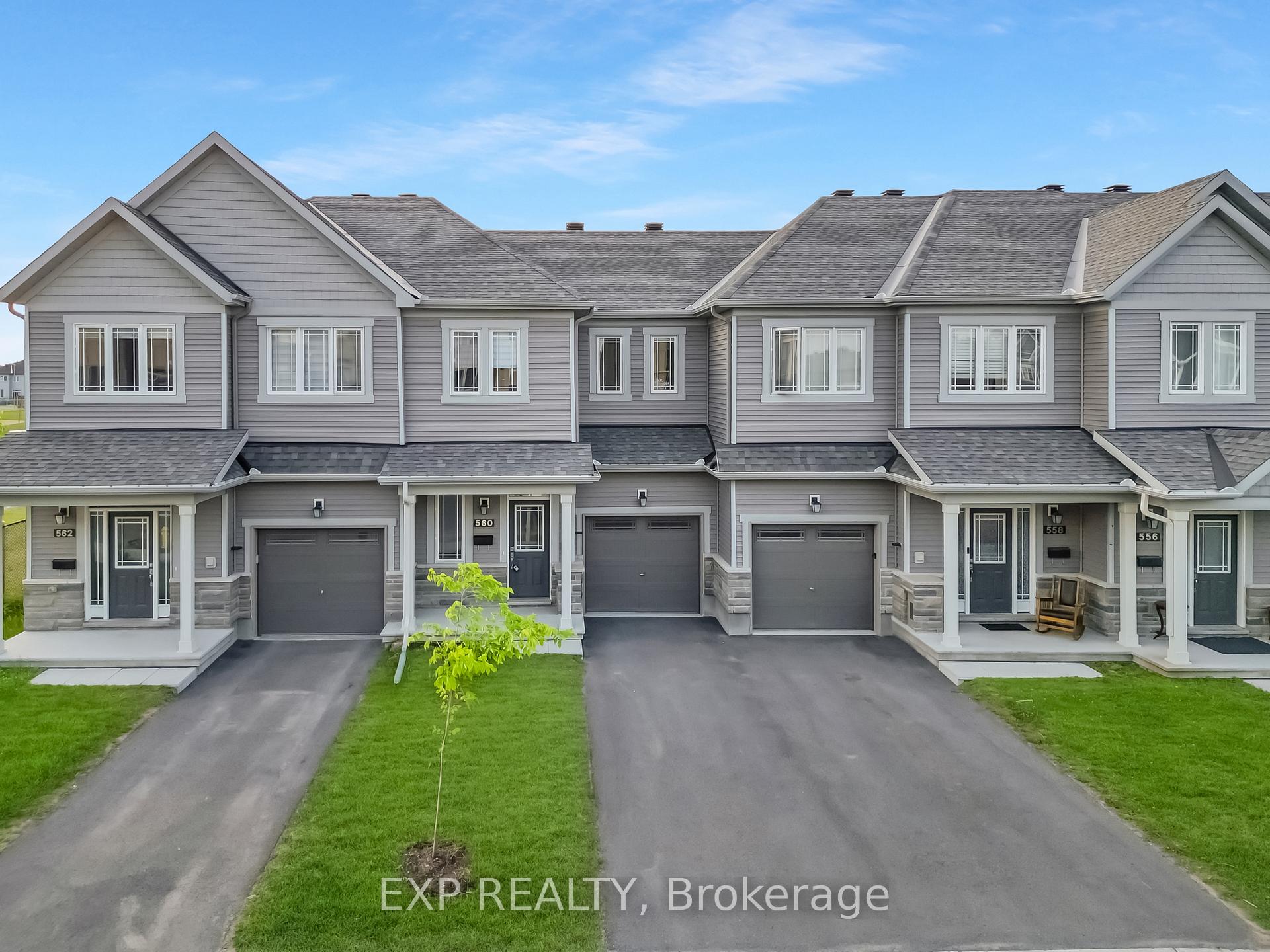 Photo 1 of 560 Flagstaff Drive, Ottawa, Barrhaven - Half Moon Bay — HOMEH