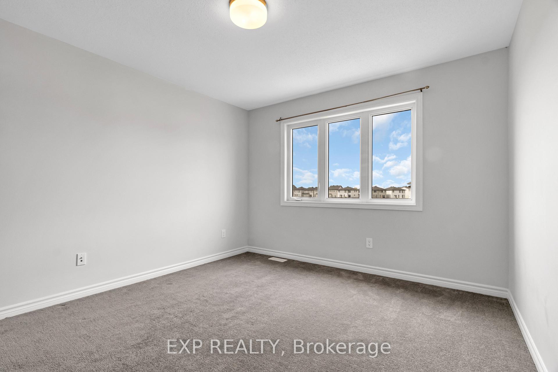 Photo 18 of 560 Flagstaff Drive, Ottawa, Barrhaven - Half Moon Bay — HOMEH