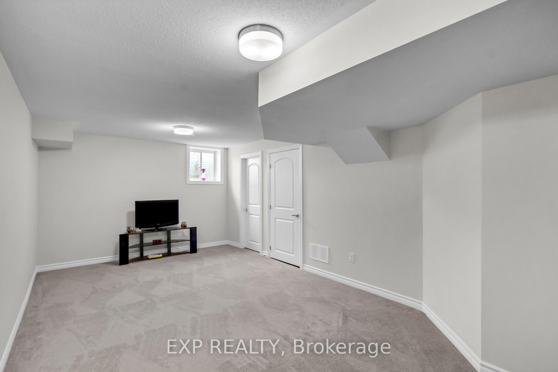 Photo 23 of 560 Flagstaff Drive, Ottawa, Barrhaven - Half Moon Bay — HOMEH