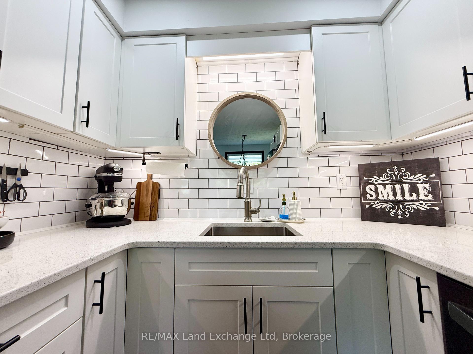 Photo 8 of 152 Bennett Street E, Goderich, Goderich (Town) — HOMEH