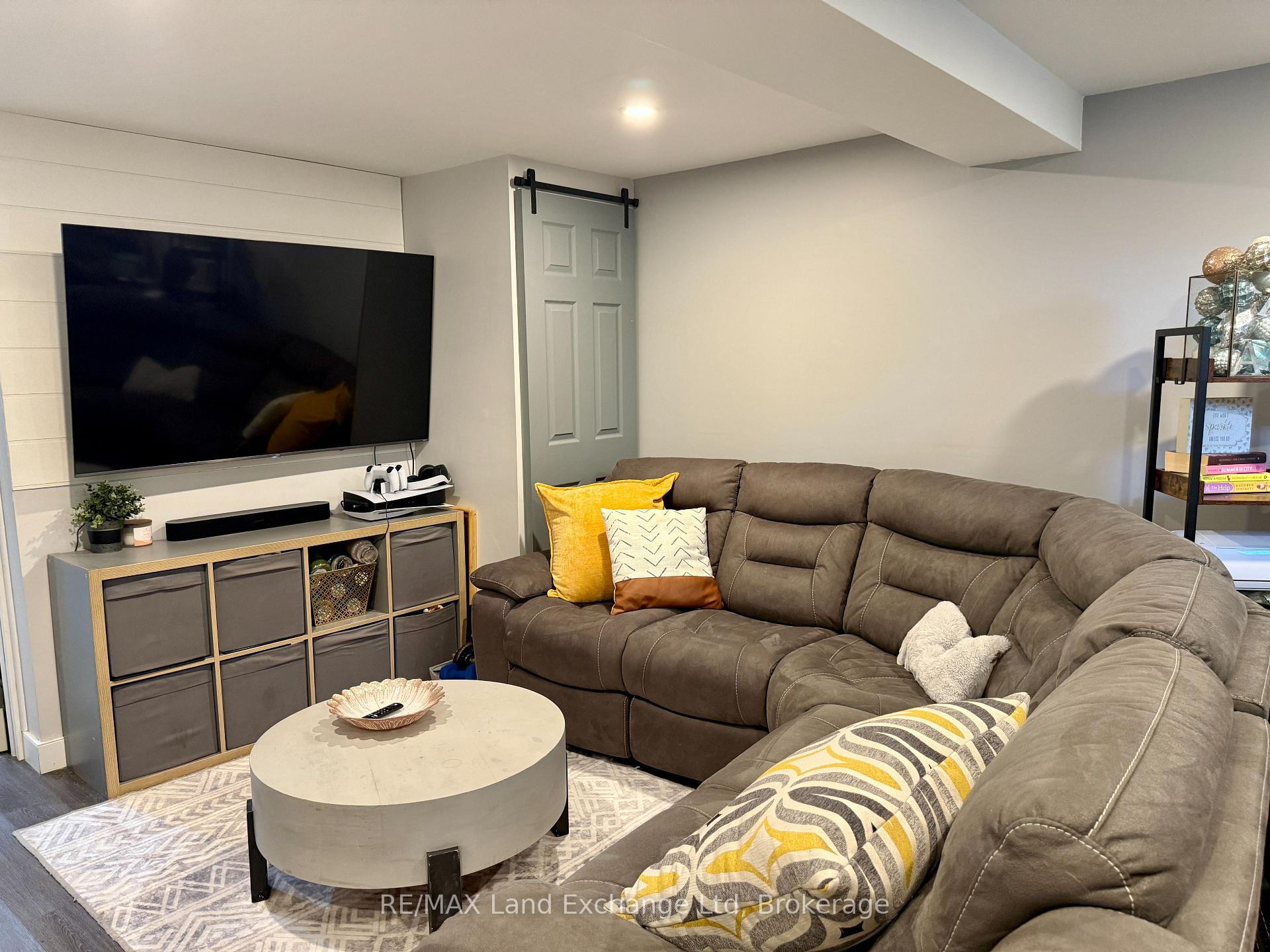 Photo 24 of 152 Bennett Street E, Goderich, Goderich (Town) — HOMEH