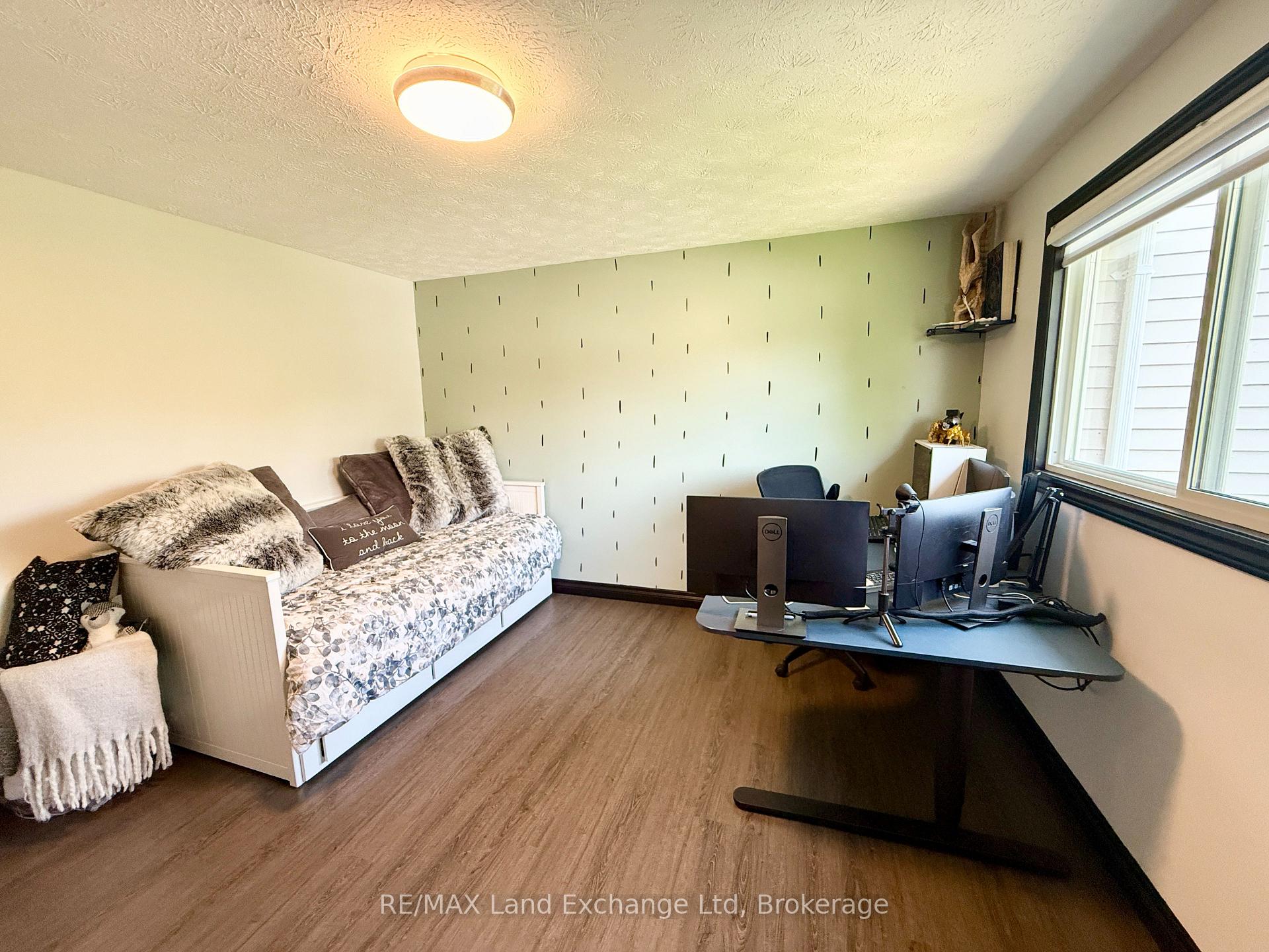 Photo 19 of 152 Bennett Street E, Goderich, Goderich (Town) — HOMEH