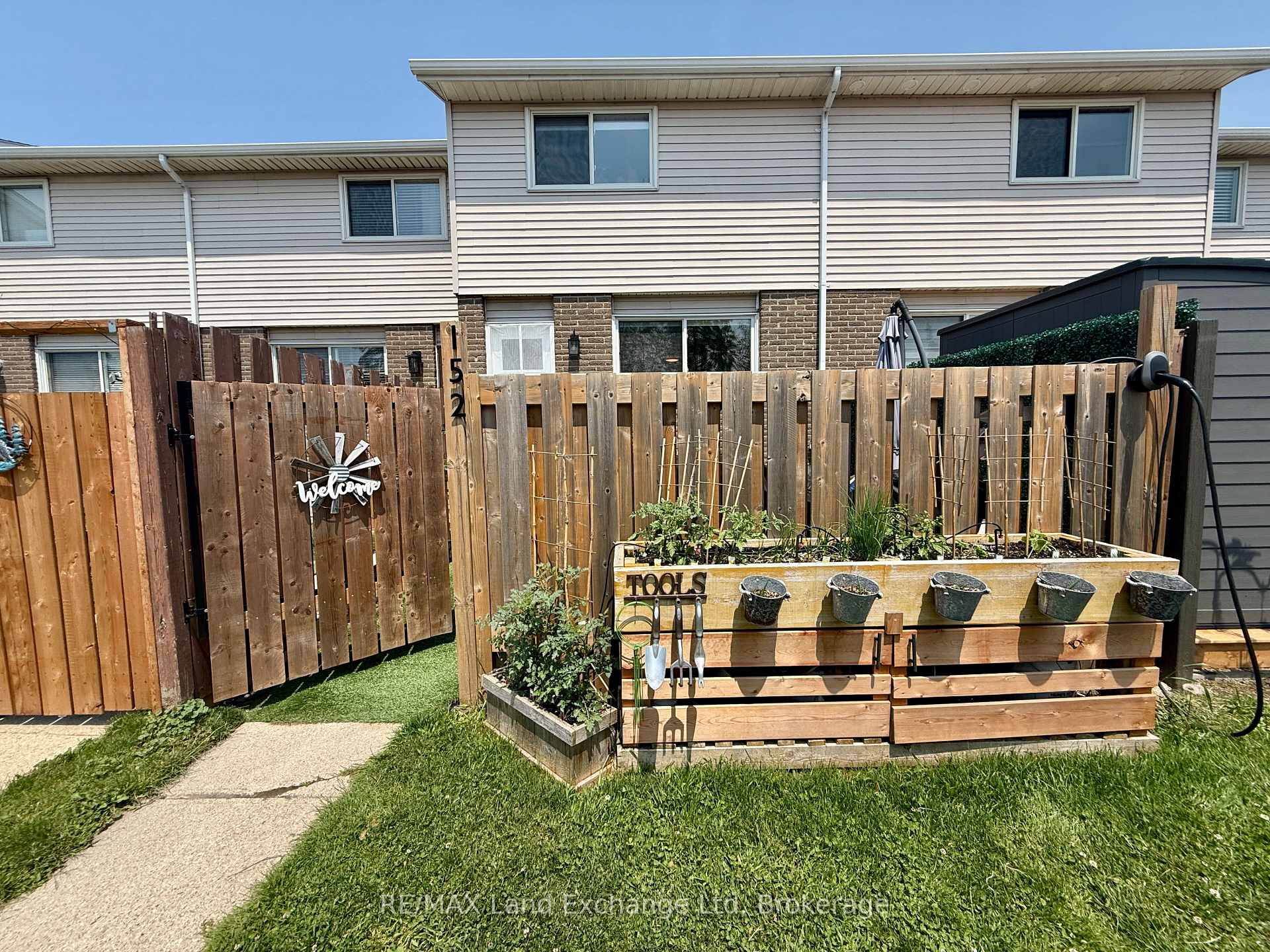 Photo 22 of 152 Bennett Street E, Goderich, Goderich (Town) — HOMEH
