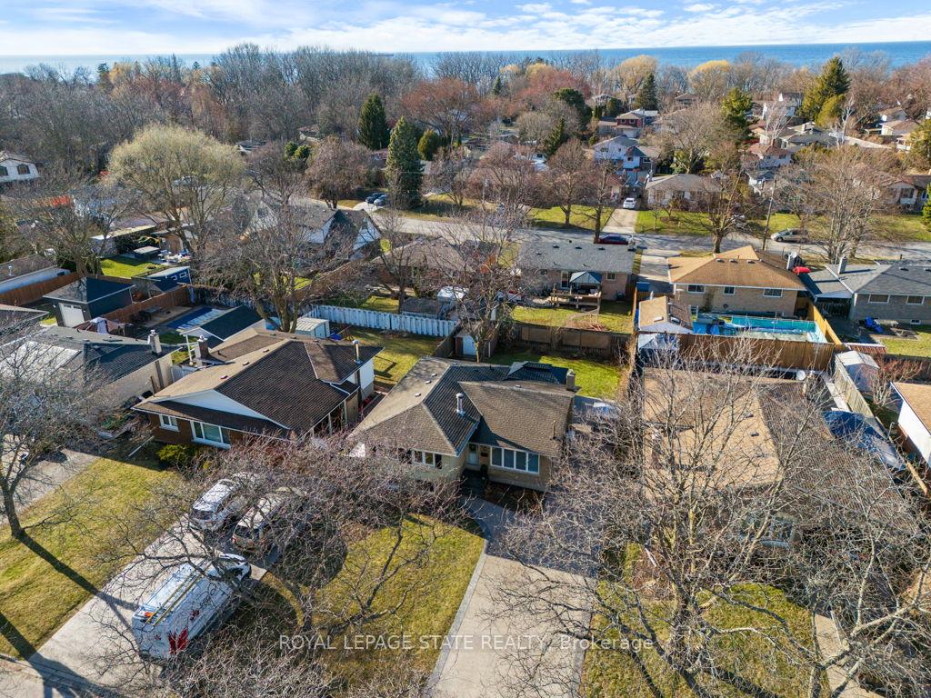 Photo 6 of 34 Cindy Drive, St. Catharines, Lakeshore — HOMEH
