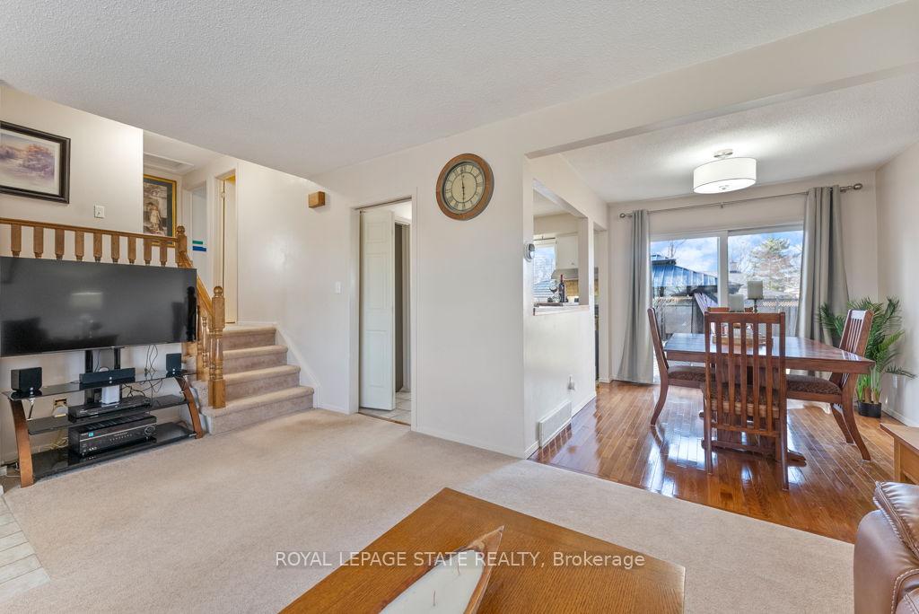 Photo 3 of 34 Cindy Drive, St. Catharines, Lakeshore — HOMEH