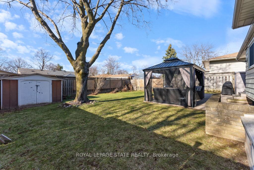 Photo 24 of 34 Cindy Drive, St. Catharines, Lakeshore — HOMEH