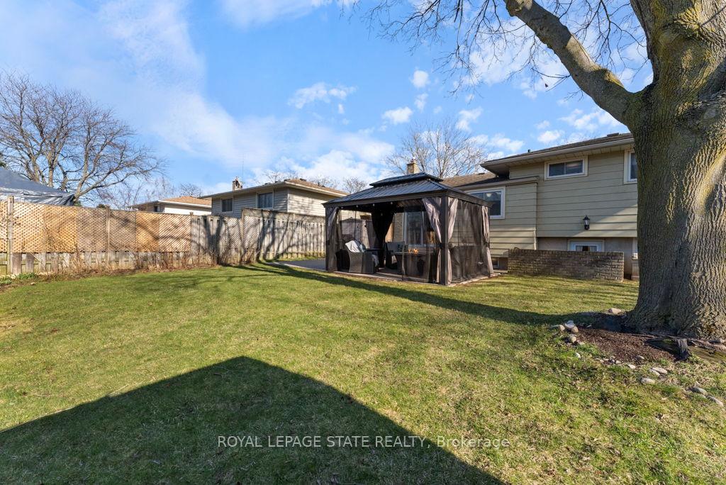 Photo 28 of 34 Cindy Drive, St. Catharines, Lakeshore — HOMEH