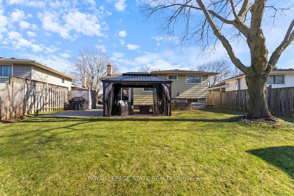 Photo 32 of 34 Cindy Drive, St. Catharines, Lakeshore — HOMEH