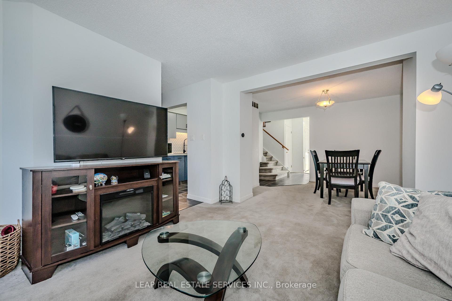 Photo 33 of Unit 13, 365 Bennington Gate, Waterloo — HOMEH