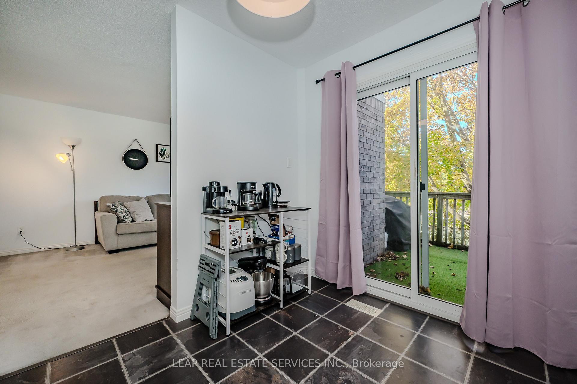 Photo 6 of Unit 13, 365 Bennington Gate, Waterloo — HOMEH