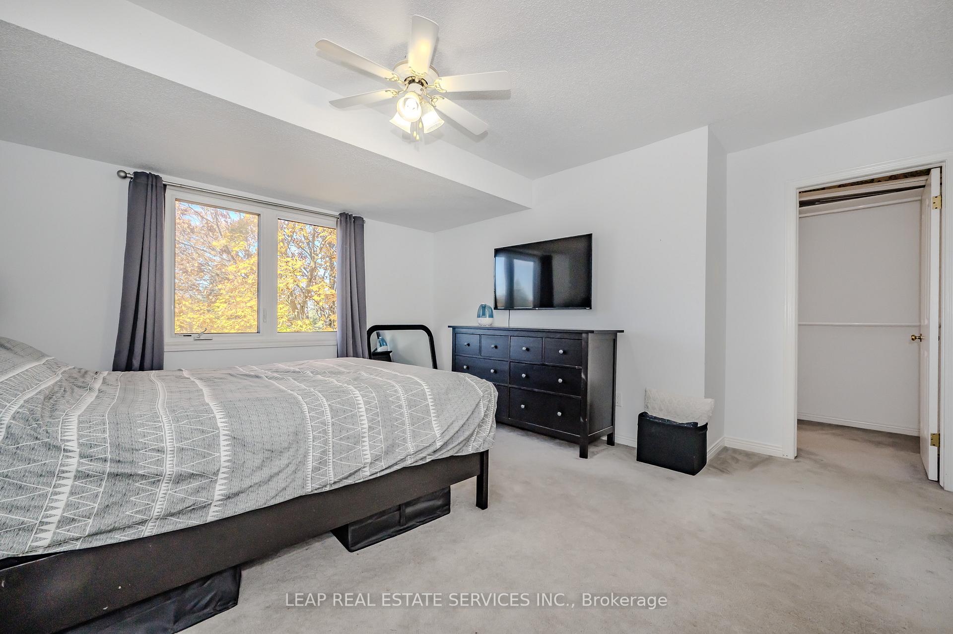 Photo 13 of Unit 13, 365 Bennington Gate, Waterloo — HOMEH