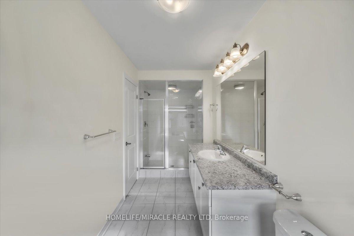Photo 4 of 88 Grassbourne Avenue N, Kitchener — HOMEH