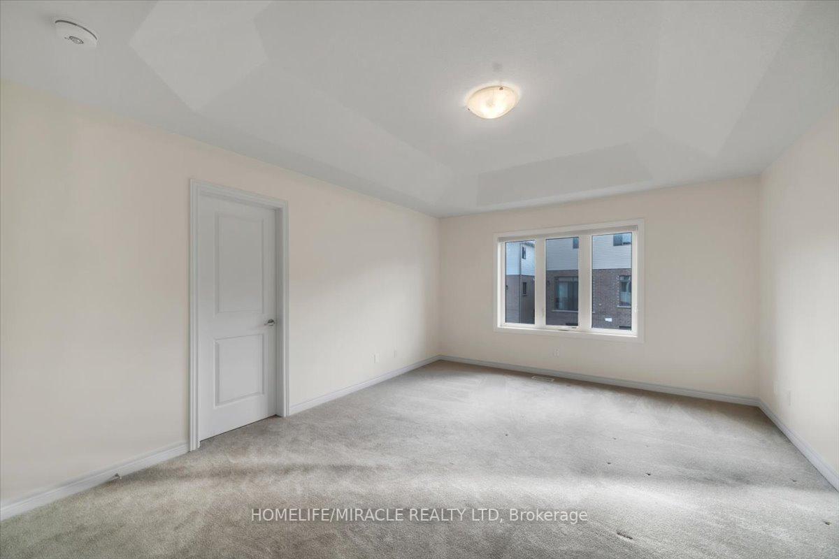 Photo 17 of 88 Grassbourne Avenue N, Kitchener — HOMEH