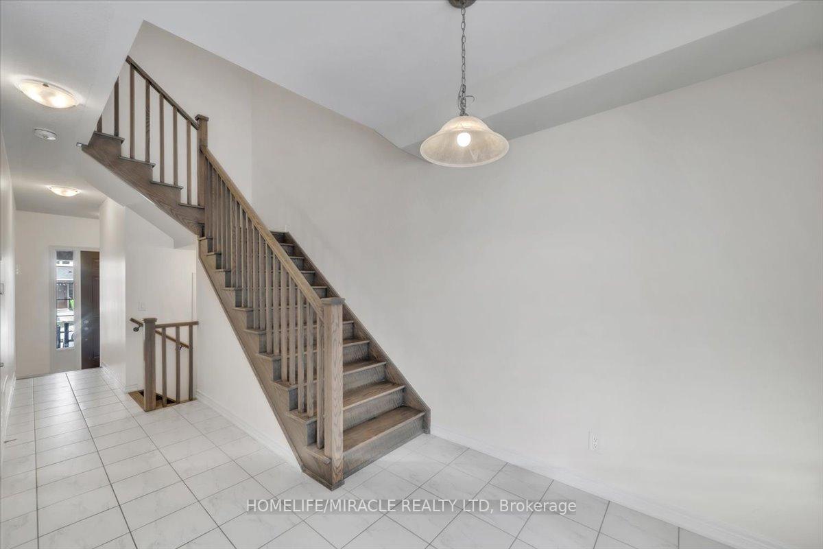 Photo 32 of 88 Grassbourne Avenue N, Kitchener — HOMEH