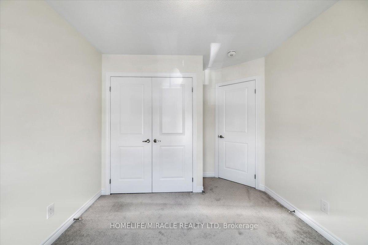Photo 18 of 88 Grassbourne Avenue N, Kitchener — HOMEH