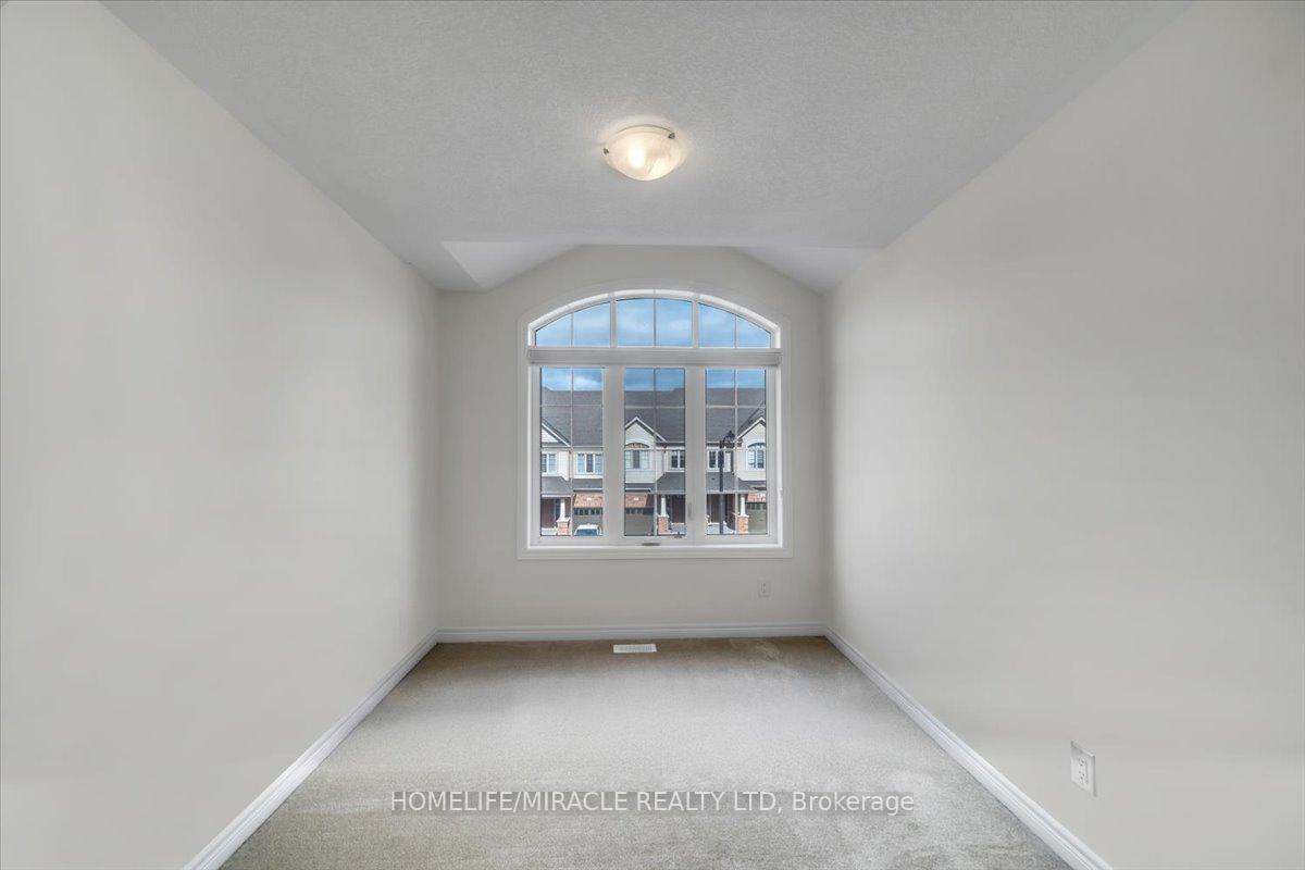 Photo 21 of 88 Grassbourne Avenue N, Kitchener — HOMEH