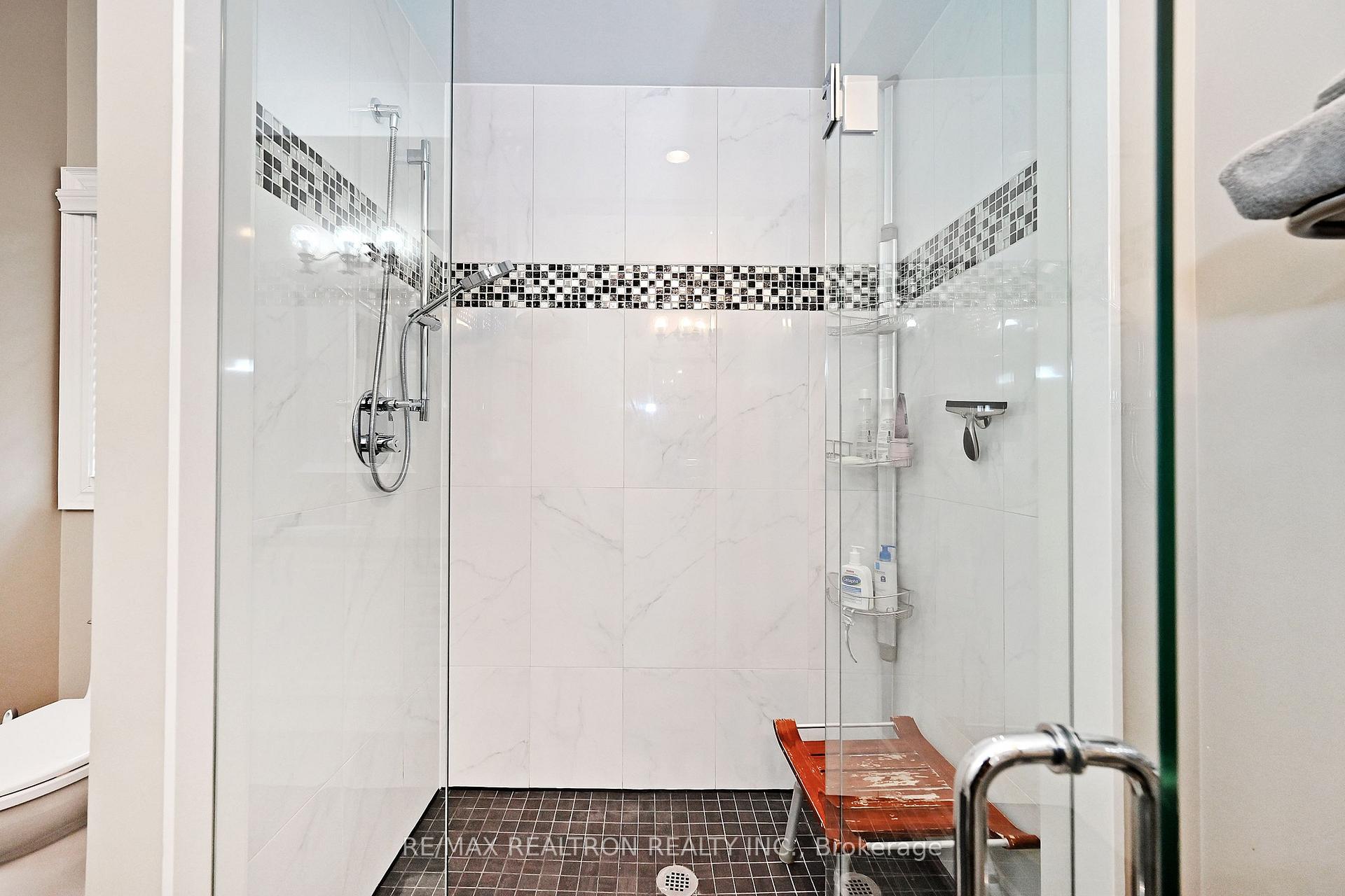 Photo 23 of 59 Ferretti Street, Vaughan, Patterson — HOMEH