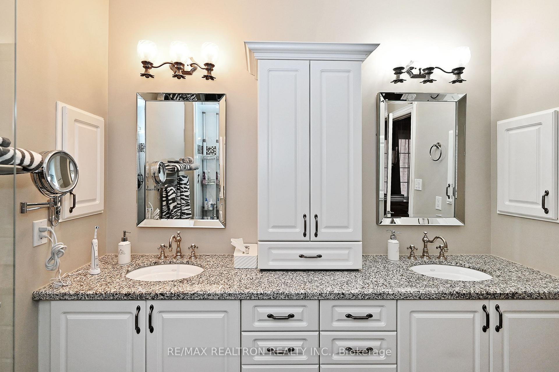 Photo 14 of 59 Ferretti Street, Vaughan, Patterson — HOMEH