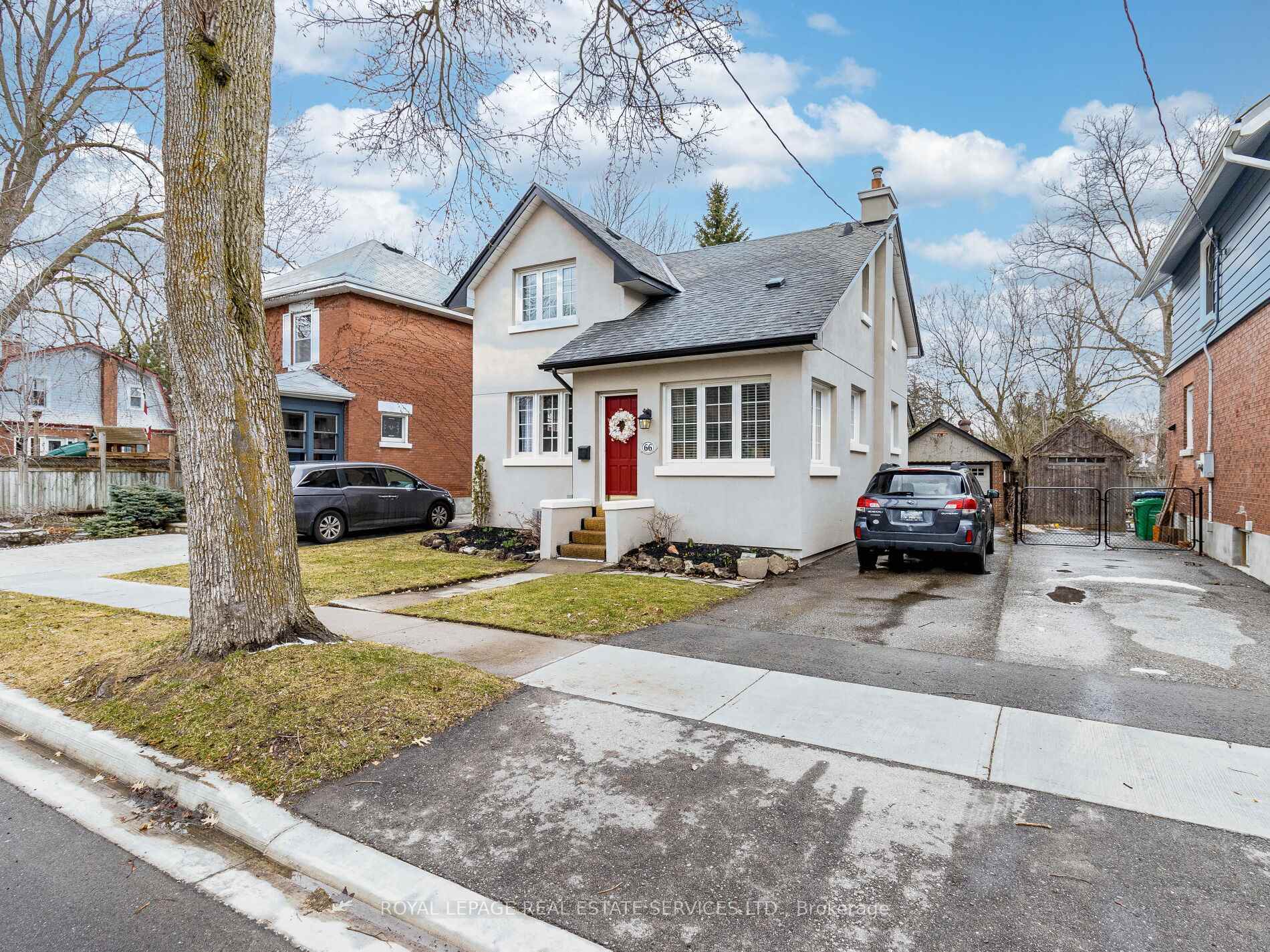 Photo 2 of 66 Mill Street S, Brampton, Downtown Brampton — HOMEH