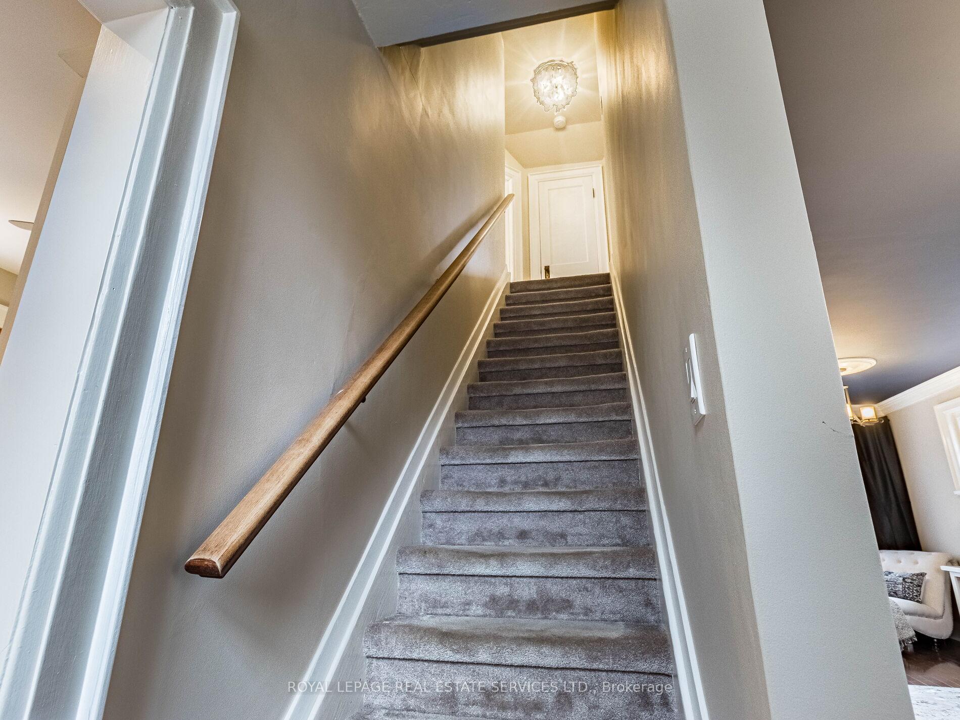 Photo 15 of 66 Mill Street S, Brampton, Downtown Brampton — HOMEH