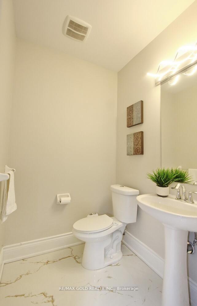 Photo 2 of 62 Leparc Road, Brampton, Vales of Castlemore North — HOMEH
