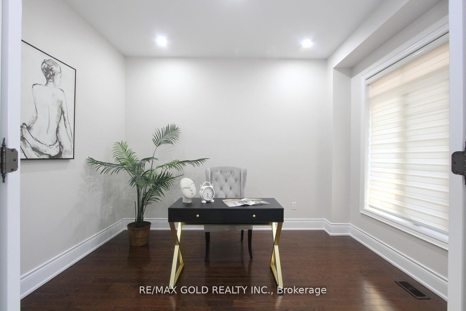 Photo 6 of 62 Leparc Road, Brampton, Vales of Castlemore North — HOMEH