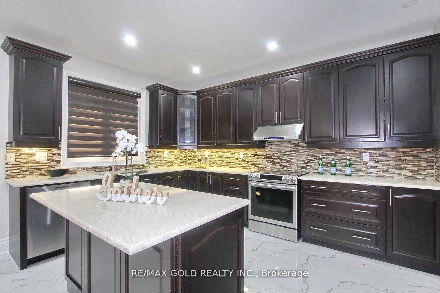 Photo 19 of 62 Leparc Road, Brampton, Vales of Castlemore North — HOMEH