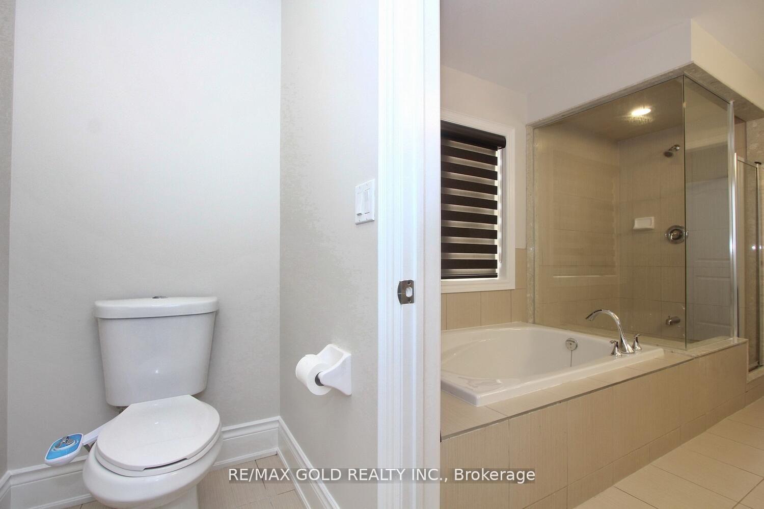 Photo 32 of 62 Leparc Road, Brampton, Vales of Castlemore North — HOMEH