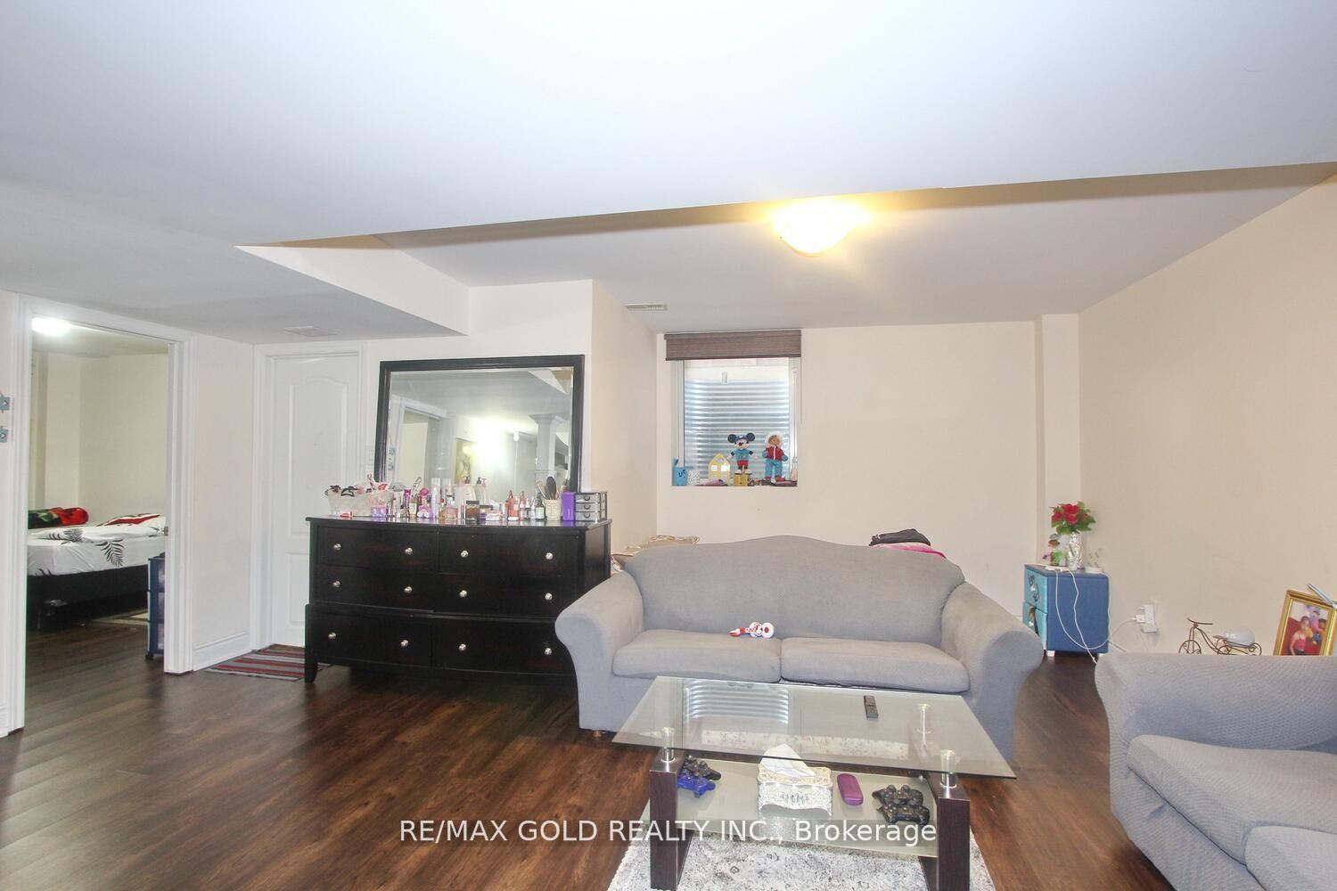 Photo 28 of 62 Leparc Road, Brampton, Vales of Castlemore North — HOMEH