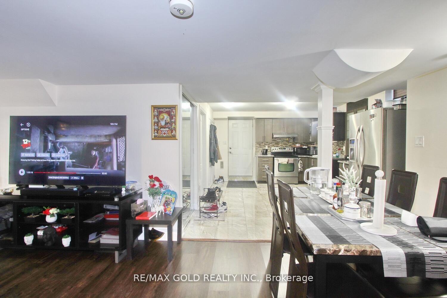 Photo 38 of 62 Leparc Road, Brampton, Vales of Castlemore North — HOMEH