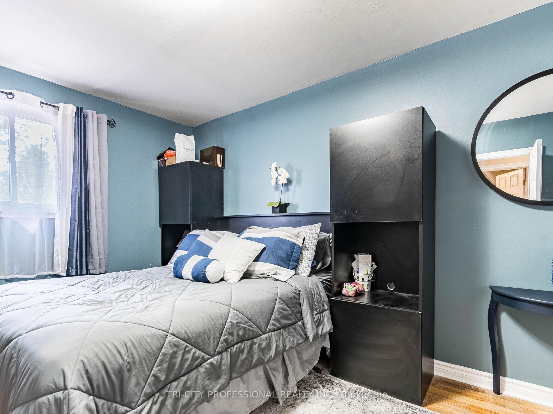 Photo 6 of 866 Krosno Boulevard, Pickering, Bay Ridges — HOMEH
