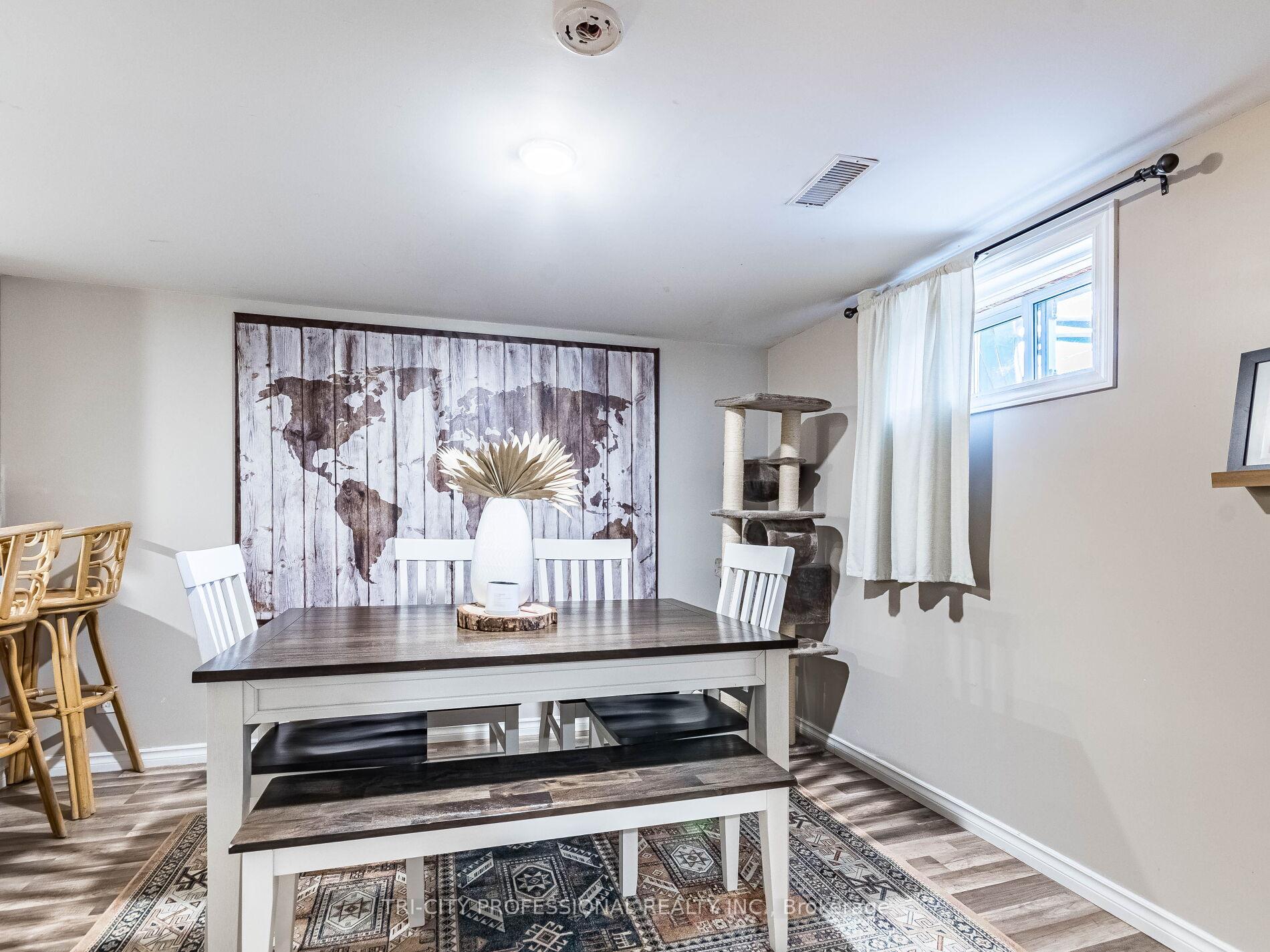 Photo 17 of 866 Krosno Boulevard, Pickering, Bay Ridges — HOMEH