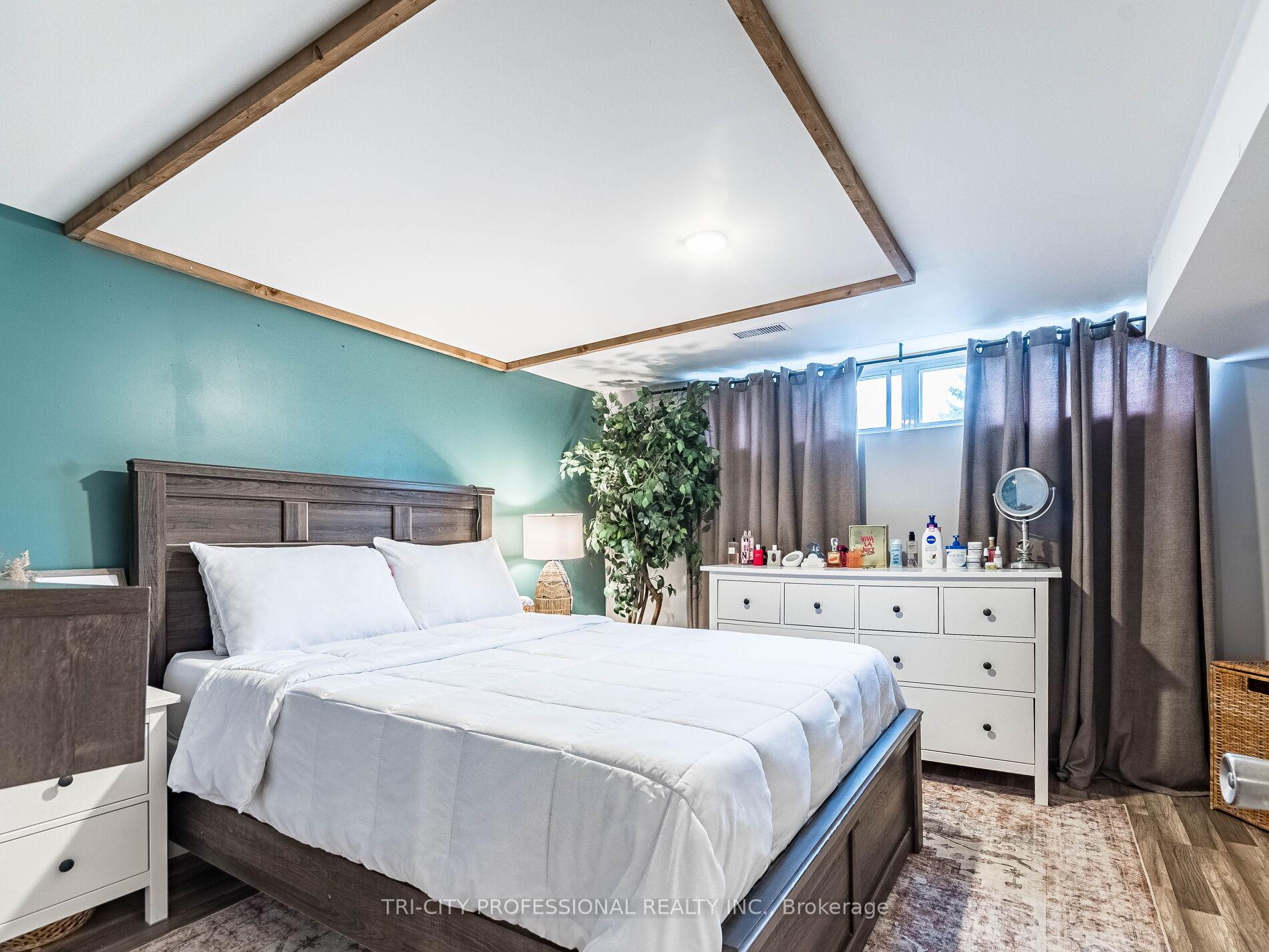 Photo 25 of 866 Krosno Boulevard, Pickering, Bay Ridges — HOMEH