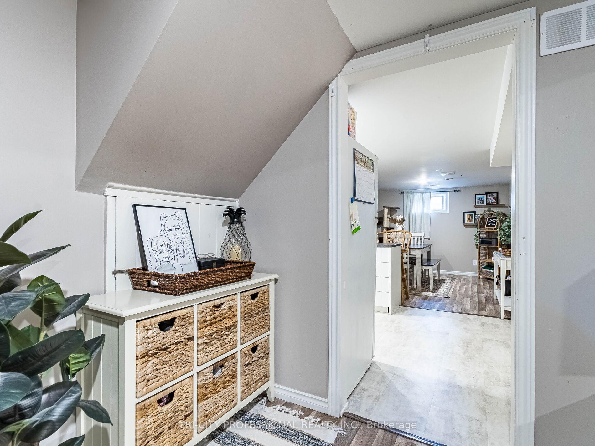 Photo 21 of 866 Krosno Boulevard, Pickering, Bay Ridges — HOMEH