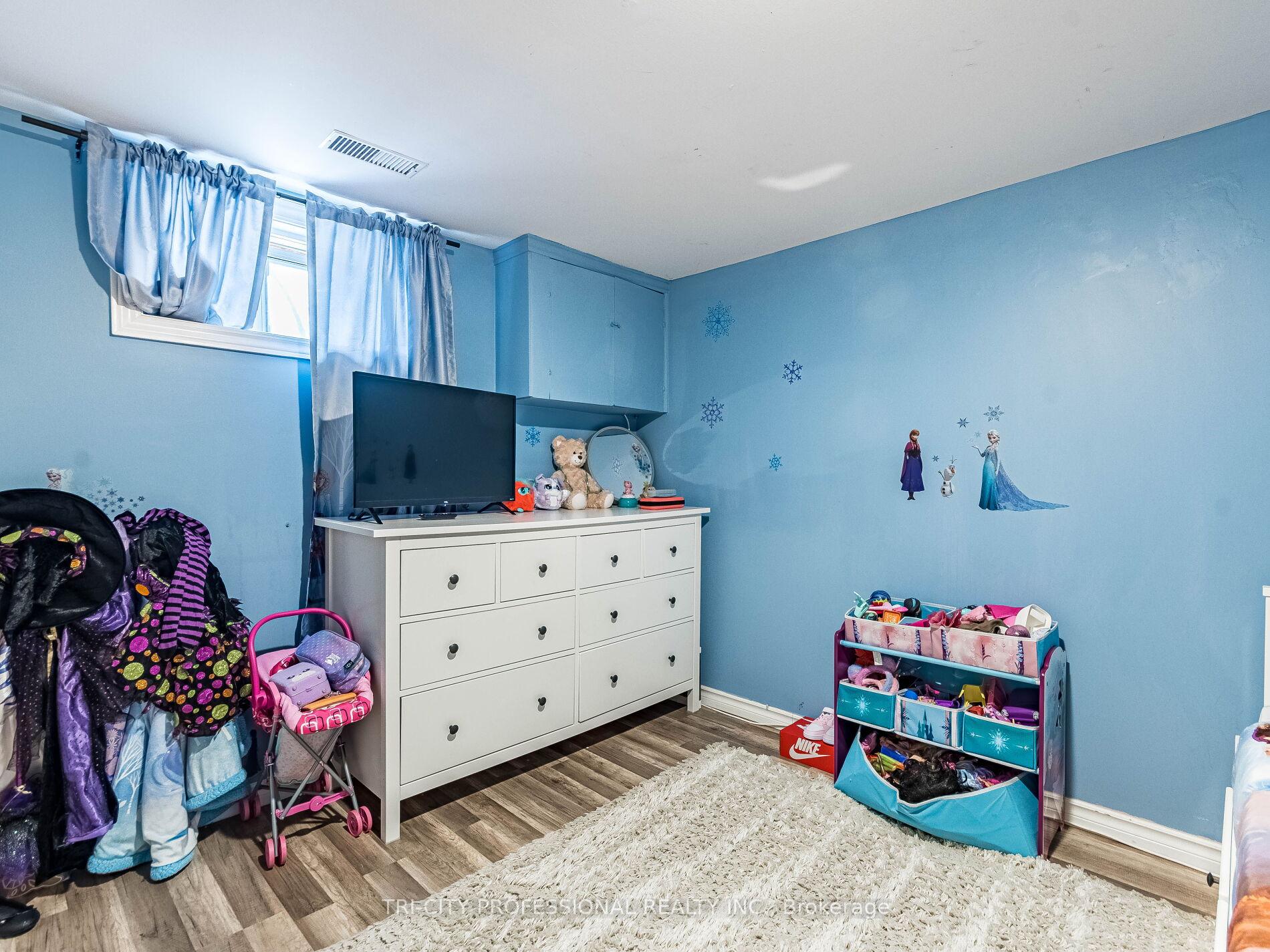 Photo 18 of 866 Krosno Boulevard, Pickering, Bay Ridges — HOMEH
